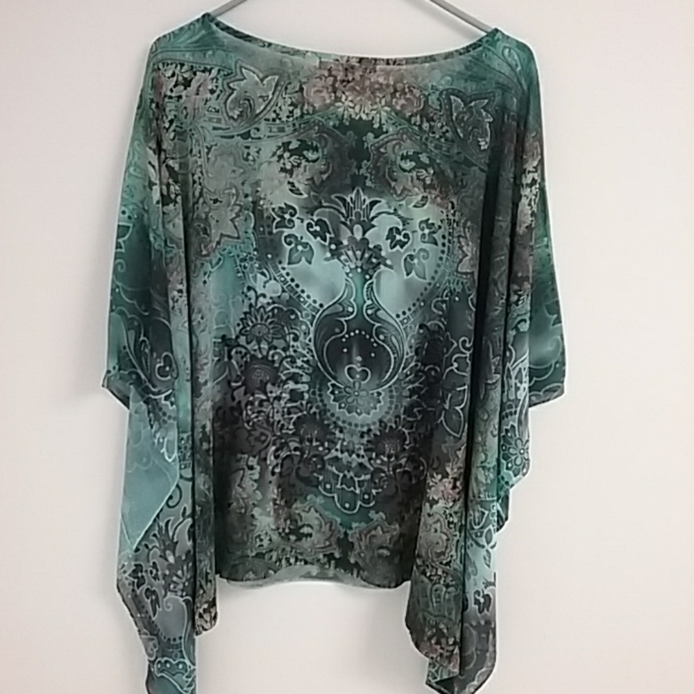 Top - Picture 2 of 3